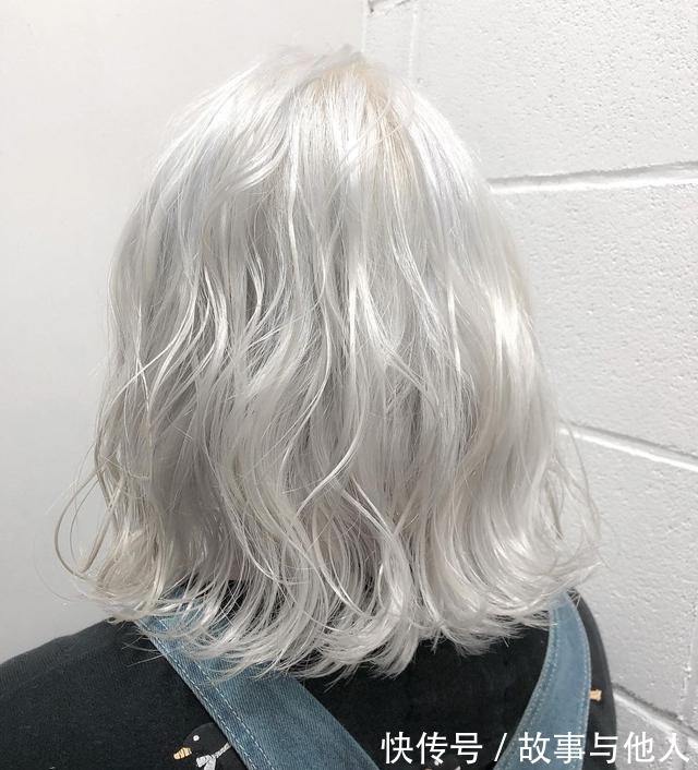 烫发 新时尚发型17款送给大家,越看越完美,蓬松时尚显高级!