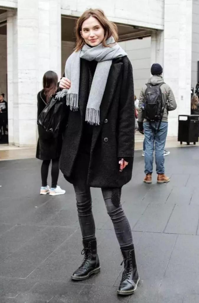 过年走亲戚别总穿高跟鞋，太累！搭配这3双鞋，配大衣洋气有面子