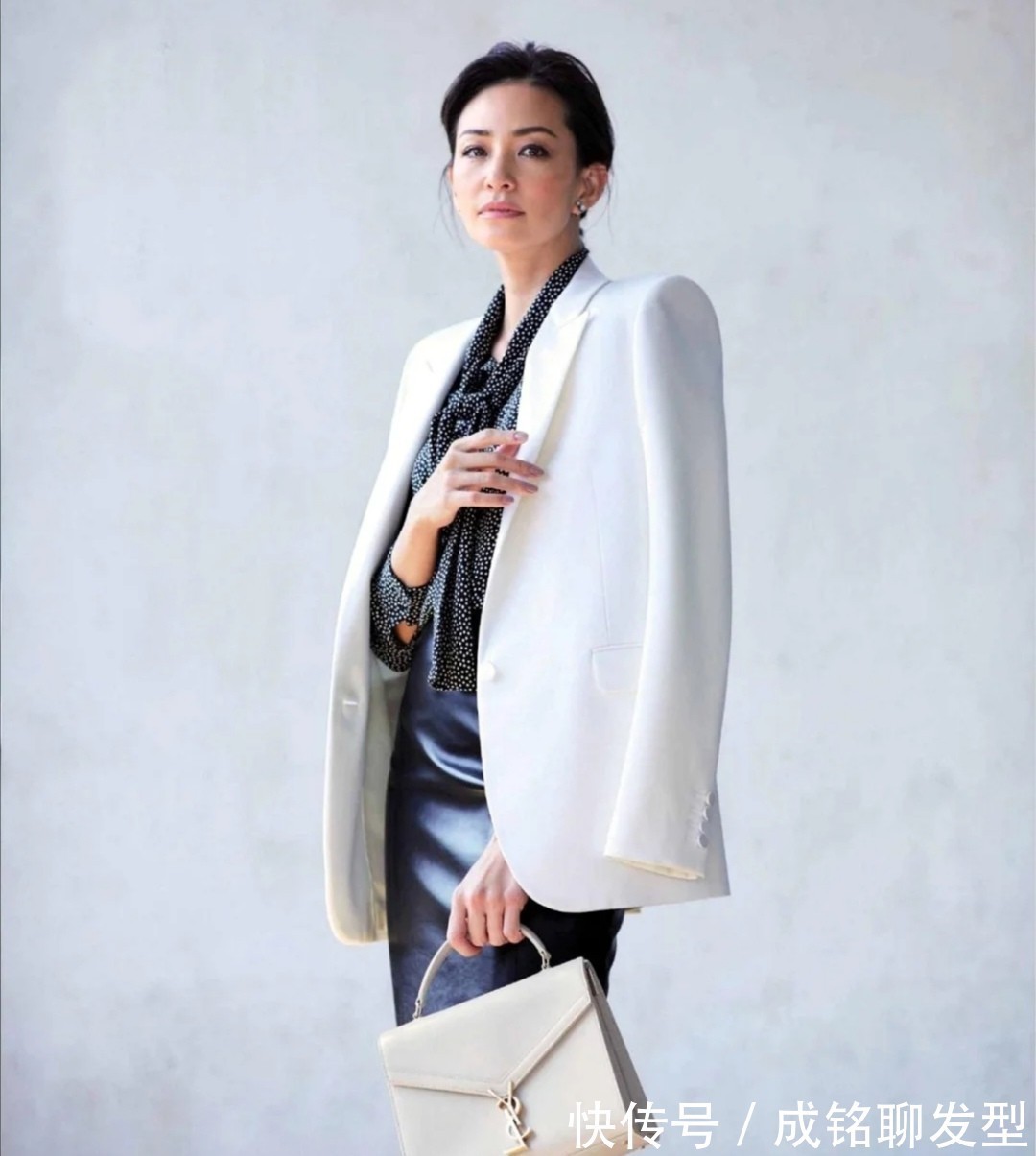 日本|跟着日本“大龄博主”学穿搭,多种风格一网打尽,每一套都不简单