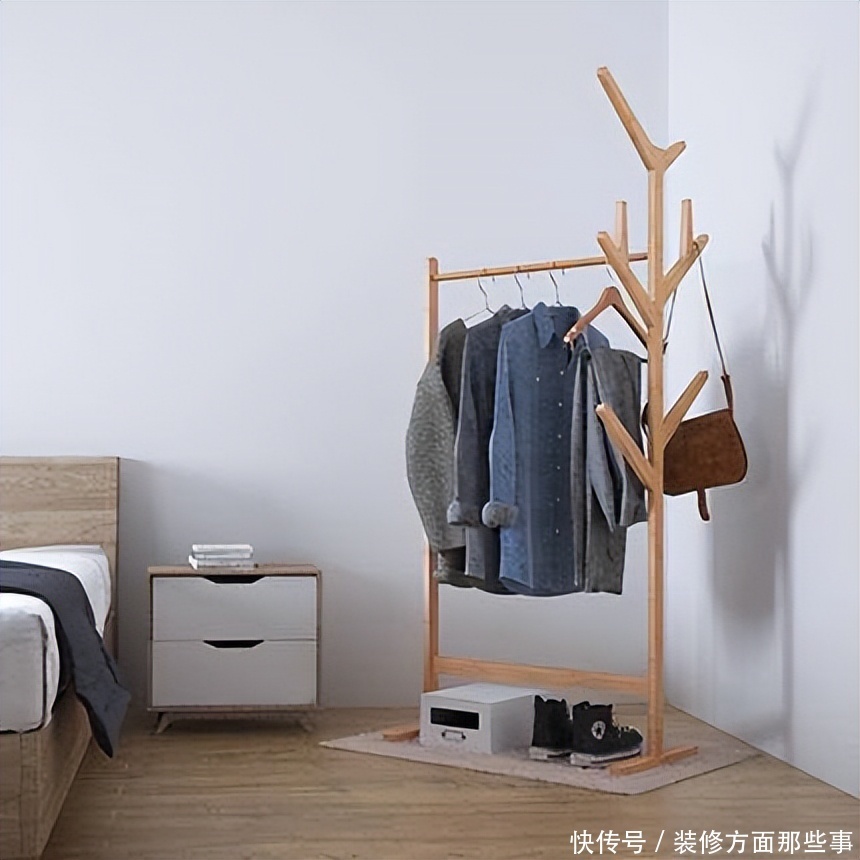 床尾凳|装修时卧室这些家具没必要买回家!不光是费钱,是真的不实用