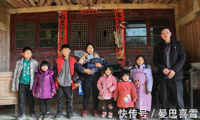 长大|32岁女子生下7个孩子,她说:等孩子们长大了,我就有好日子过