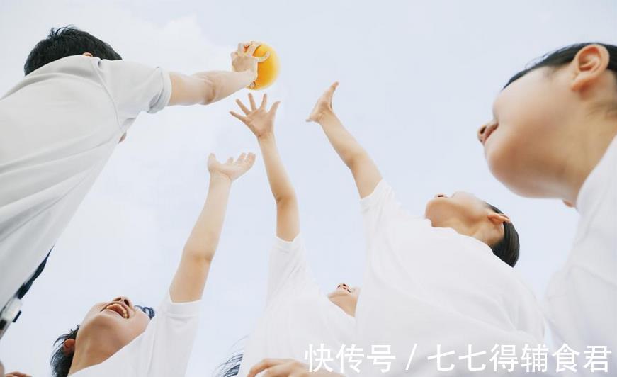 爸妈|孩子身高长得慢,不都是缺钙,多数爸妈没重视,误了娃一辈子