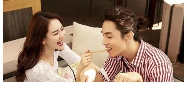 跑男|蔡徐坤退出跑男？袁冰妍新剧消息？戚薇李承铉疯狂捞金？