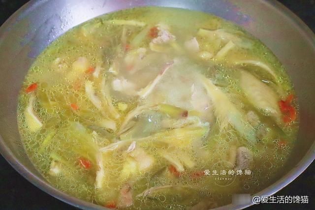 霸王花|秋季煲汤，鸡肉和它天生一对，清肺润喉，滋润身体，老少都喜欢