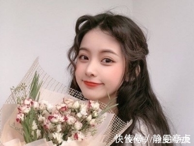 女生|如果女生脸上有这3特征,不要再“剪刘海”,露出额头更精致