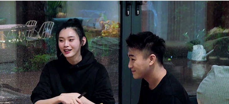 自爆|奚梦瑶“我这脸是花了钱的”,何猷君自爆大学时就想娶奚梦瑶