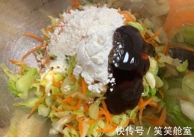 减脂|胡萝卜和包菜一起蒸,原来这么好吃,低脂饱腹,减脂期要多吃