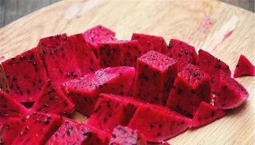 女性想年轻漂亮,常吃3物,活血养颜,滋补身体,缓解身体不适