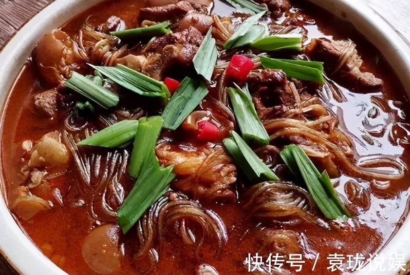 老姜|入冬，两样食材是绝配，炖上一锅，一边吃肉一边嗦粉，太香了