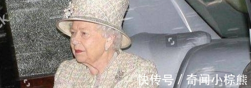 红色|93岁的英国女王超爱美,出门补妆口红色号必须跟服装搭,太精致