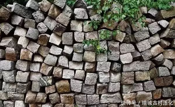 院落|一面石头墙,惊艳整个乡村院落