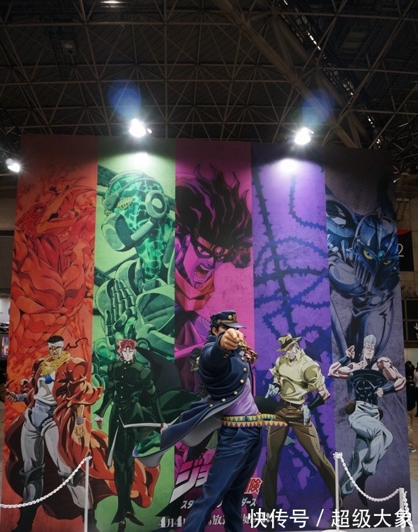 欧拉|JOJO:195cm的等身承太郎好帅气,网友:去合影都没法同框!