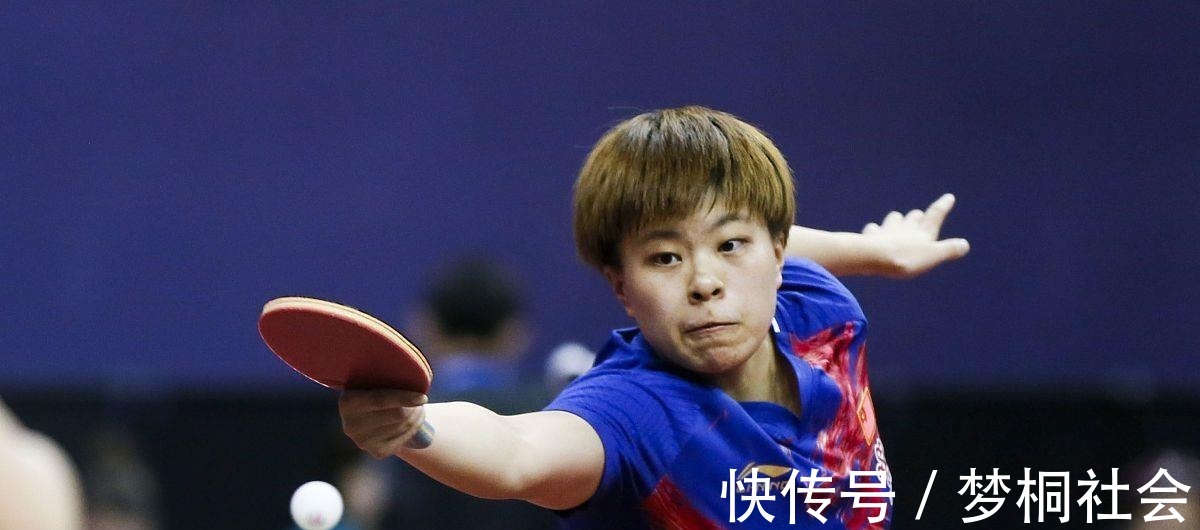 孙颖莎|强强对话!孙颖莎3-0王艺迪,世界第二展现大心脏,球迷心疼她