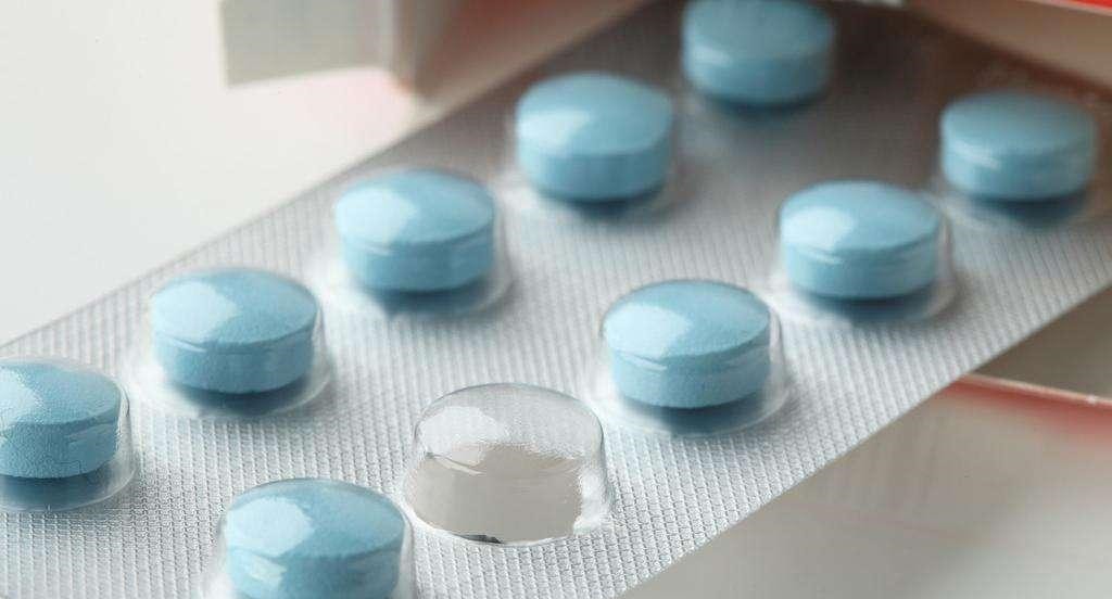 光合作用|绿萝“黄叶”怎么办几毛钱的“大补药”，根枝疯长，窜成小瀑布