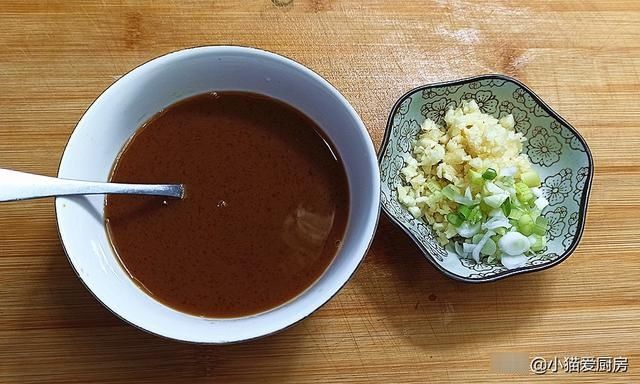 蚝油生菜很多人做错了，教几个小技巧，脆嫩鲜香不发黑，特爽口