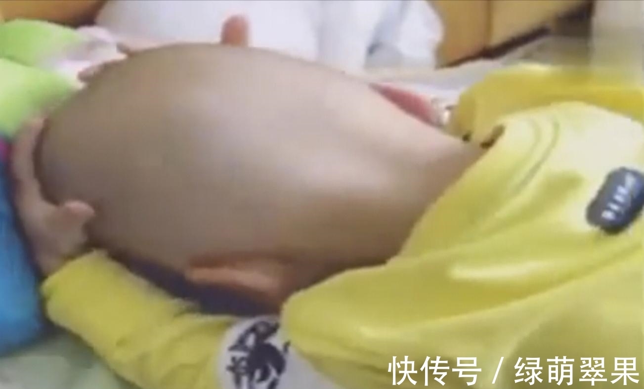 小宝宝|宝宝熟睡后妈妈给他理个发型,一觉醒来宝宝谁也不理,笑喷了