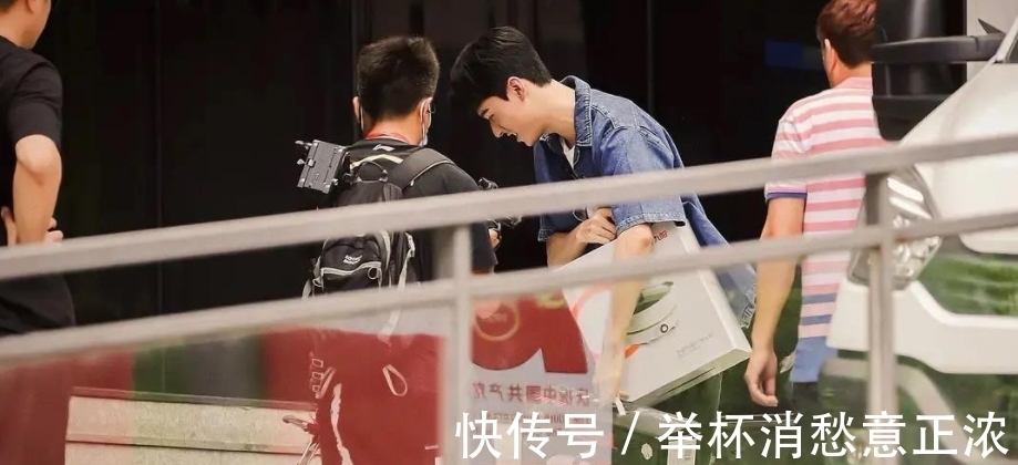 常駐嘉賓|《中餐廳5》路透,周也丁真逛超市顏值扛打,姚安娜蠻腰搶鏡