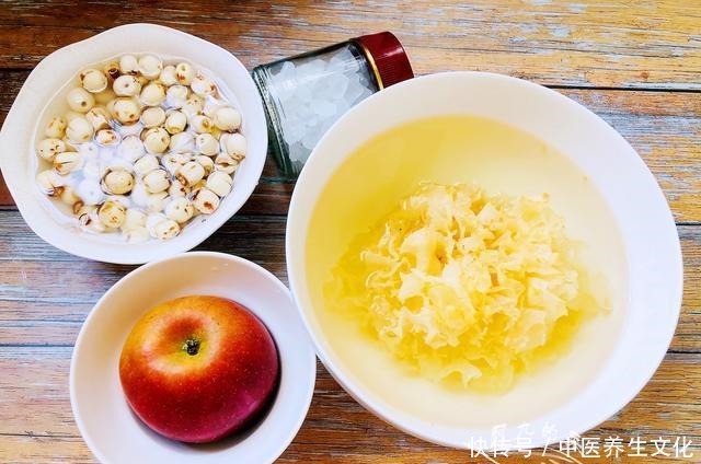 入冬后,遇到此碱性水果别手软,现在正当季,营养极高,别不懂吃