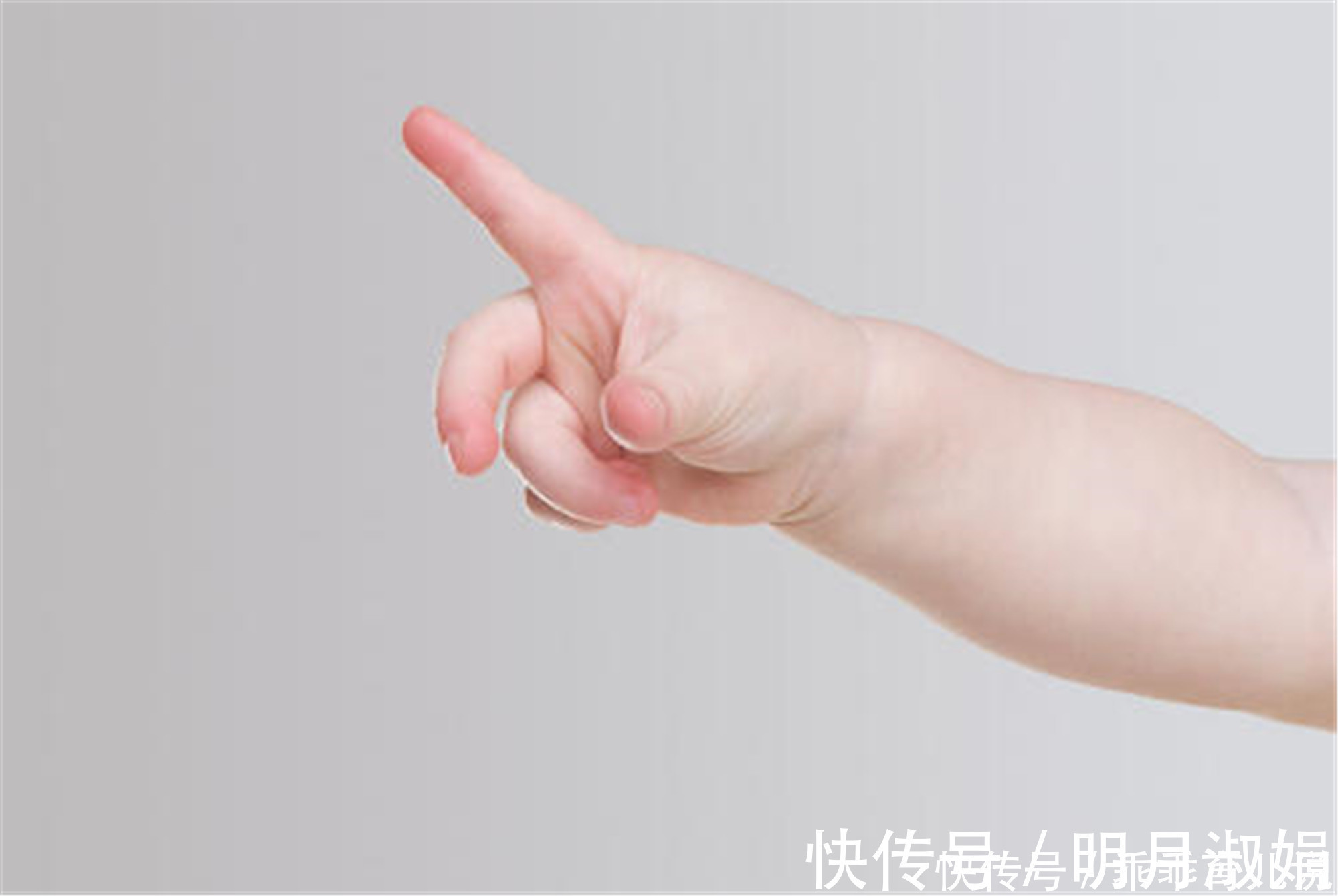 膝盖|“你家孩子以后矮不了”,长大高个的三大特征,有一个就偷着乐吧