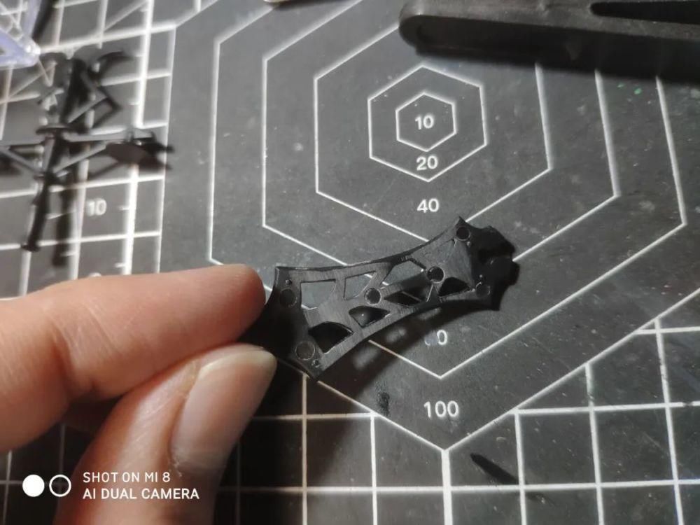 水口|之前好像有人发私信想要看机娘来着,这不就来了嘛