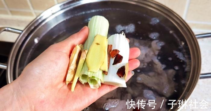 滋补|冷天，多给喝此道汤，比喝羊肉汤强，一周吃一回，滋补强身过寒冬