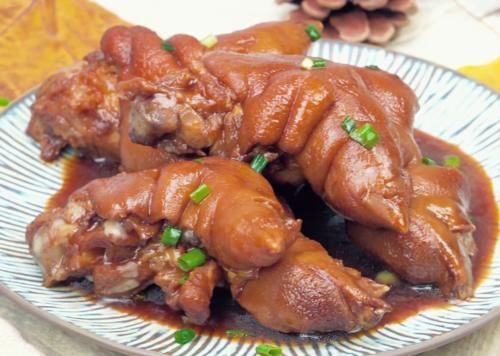 想吃|分享红焖猪蹄的美味做法，软烂入味，鲜香营养，吃了一次还想吃