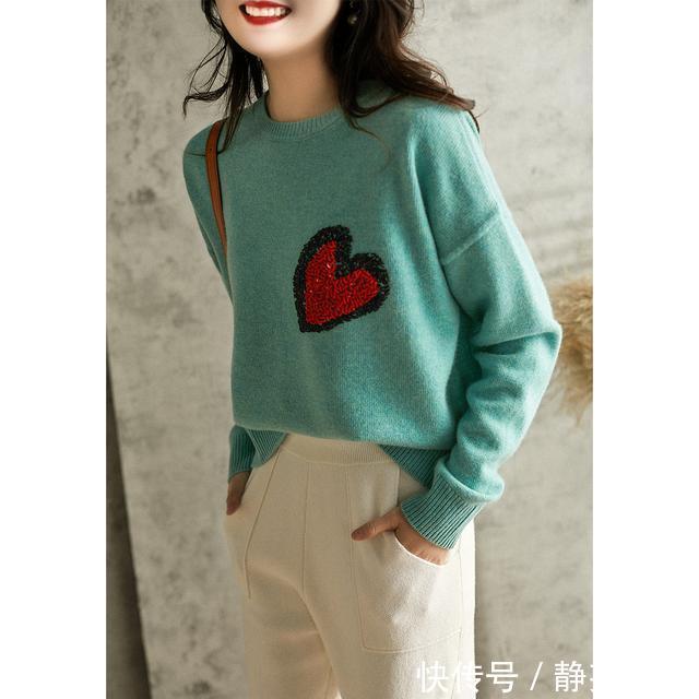 秋冬毛衣就这样搭,走哪都显气场,看起来也是轻奢又显品味