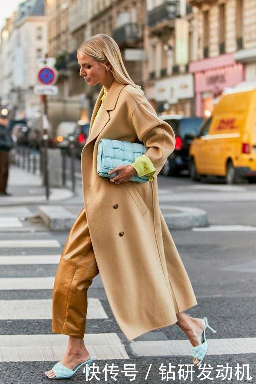 驼色大衣的5种经典穿法,温柔还高级,这个秋天要温度也要风度