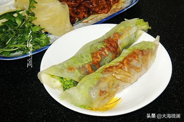 这菜饭馆几十元一盘,自己做十几元全家吃一顿,好吃又解馋