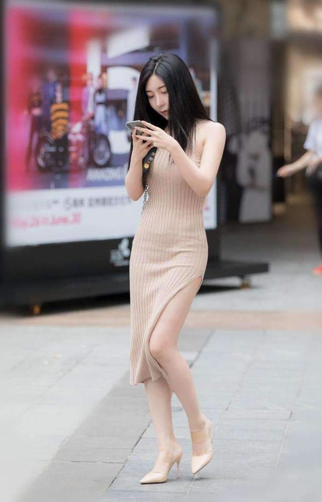 气质 连衣裙显精神还更加减龄,穿在身上休闲又不失气质的美