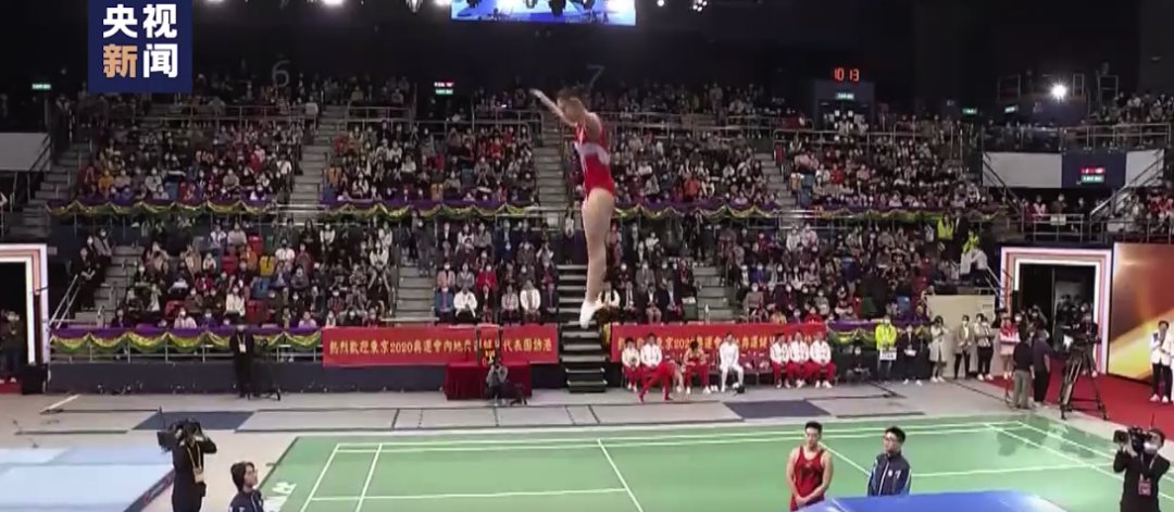 乒乓球|郭晶晶看馬龍?jiān)S昕打球秒變迷妹，張怡寧淡定觀賽！網(wǎng)友：夢幻聯(lián)動啊