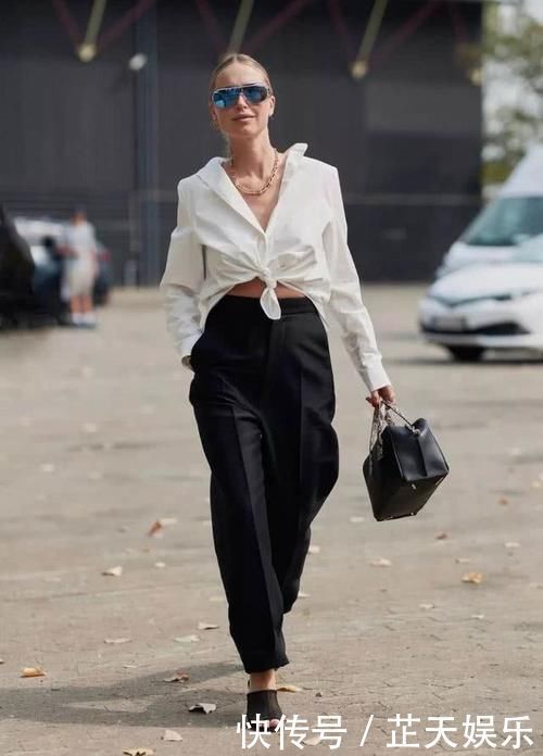 衬衫塞进裤腰过时了,如今流行这4种“穿法”,时髦显瘦还高级