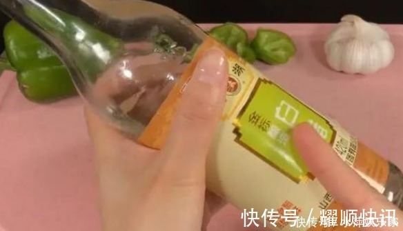 好多人|白醋倒在手心搓一搓，好多人不懂有啥用看完赶紧告诉身边人