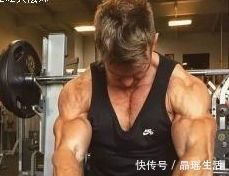 胸肌|天天去健身房,为什么胸肌还是不饱满很多人犯了这5个错误