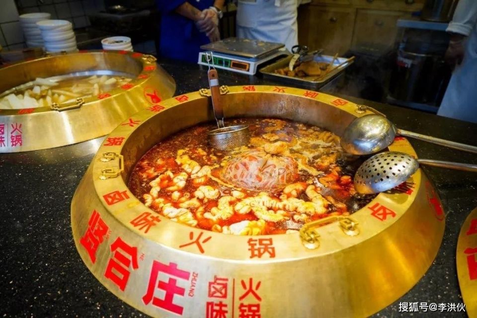 陈赫火锅分店天花板弄伤客人，原本是明星投资样板，差点砸了招牌