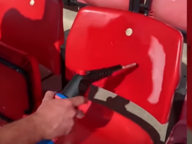 热塑性|为什么体育场的塑料椅子,一烧就新?知道是用什么材料做的吗?