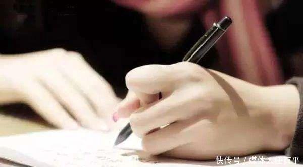 女佣|《女佣的故事》底层单亲妈妈只配堕落她用亲身经历告诉你答案