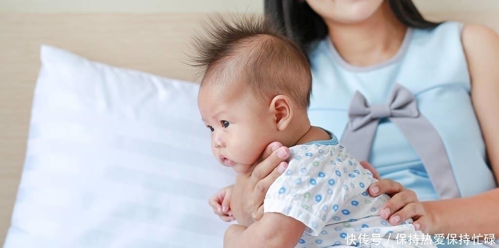 婴儿|“长颈鹿”宝宝火了,从小拥有天鹅颈,网友:赢在起跑线