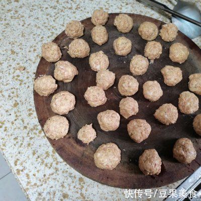 超下饭的红烧肉丸子，一学就会