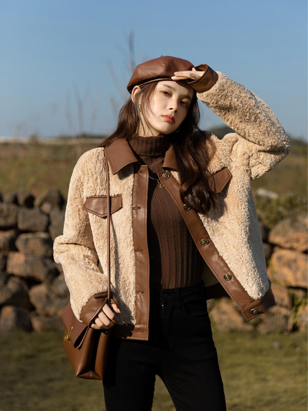 潮酷girl不容错过的“皮毛一体外套”,建议入手,上身即好看