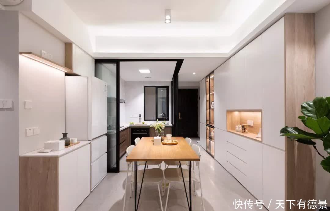 书房|79平现代两室，入户阳台改书房，厨房玻璃墙，让空间视觉翻倍