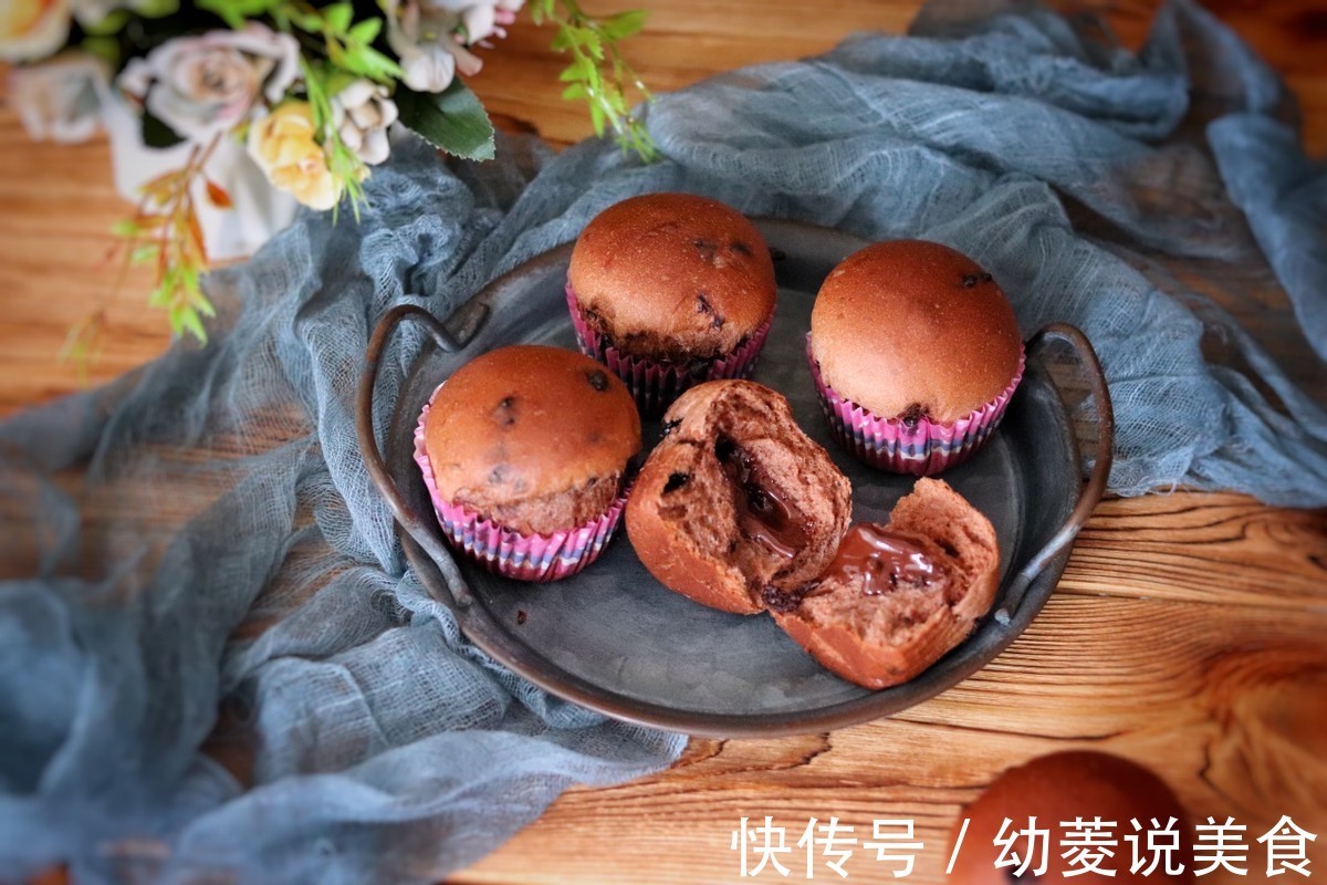 自制双重巧克力蛋糕，香浓丝滑，这个配方比蛋糕店的还好吃