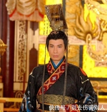 白居易|听闻白居易去世,皇帝都为他写诗,其中两字引发轩然大波