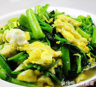 菠菜炒鸡蛋|鸡蛋和它一起炒,孩子多吃眼睛不近视,身高超过同龄人,智力也高