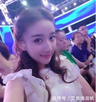 演艺圈|她是非诚勿扰最美女观众，却因为镜头不经意一扫，进入了演艺圈