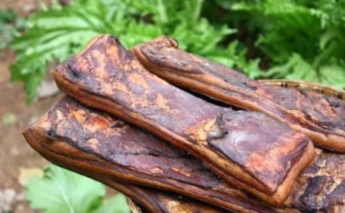 五花肉|腌腊肉，放多少盐合适？多加2样，腊香十足，筋道好吃，1年不发霉