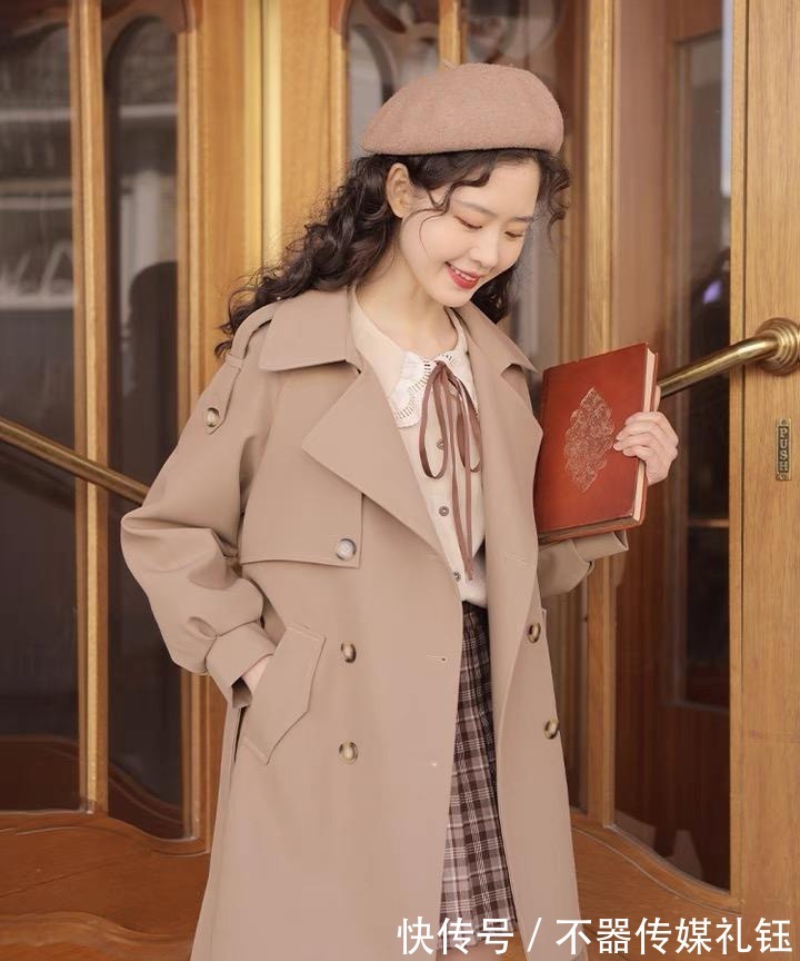 风琴 秋季最受欢迎的风衣穿搭,休闲舒适,小个子也能驾驭,气场十足