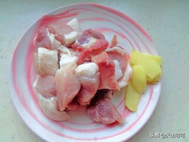 五香粉|用茄子做包子，汁多鲜美，好消化，一家老小都可以吃