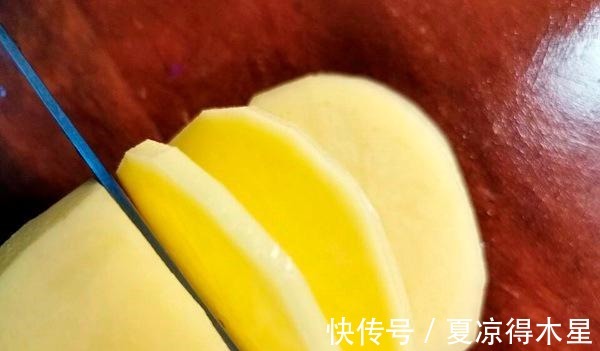 回锅肉这么做就对了，不油不腻，配饭或下酒随意！