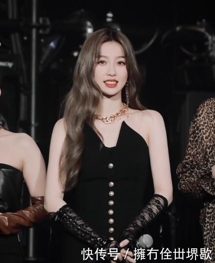 THE9年度热度榜出炉:虞书欣正面反超刘雨昕,谢可寅陆柯燃实力垫底